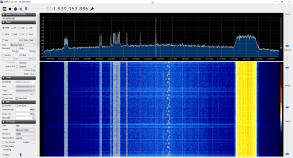 RTL-SDR Blog Active L-Band 1525-1660 Inmarsat to Iridium Patch Antenna Set - Image 2